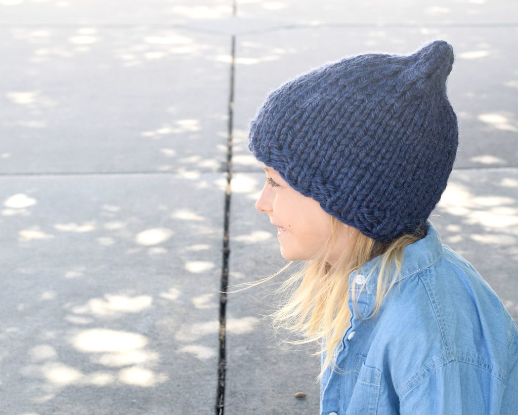 How to knit a hat for beginners?