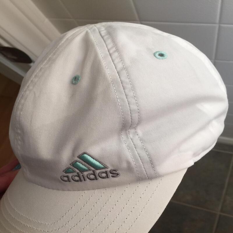 Cleaning a white hat